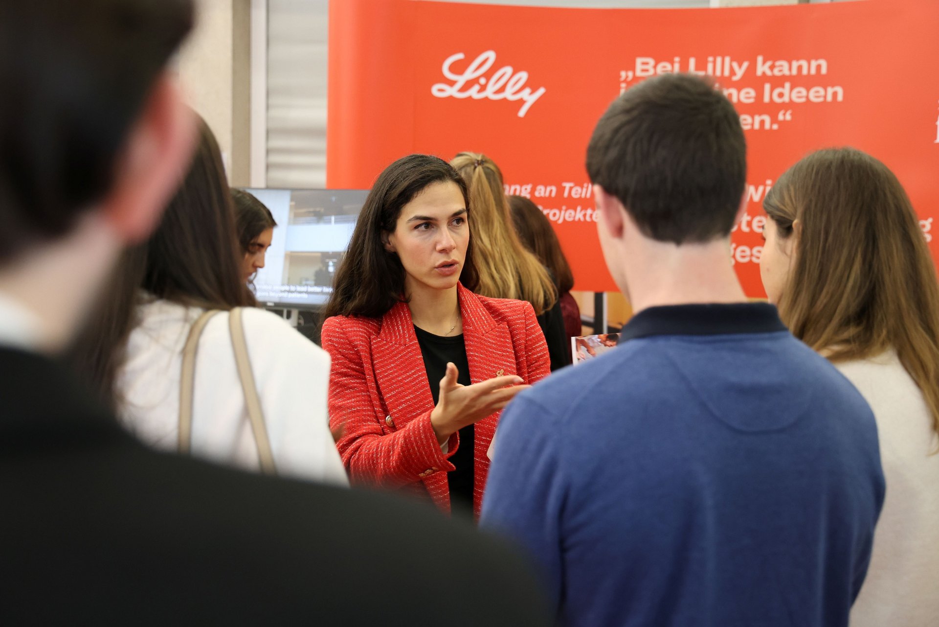 Repräsentantin von Lilly im Recruiting Gespräch