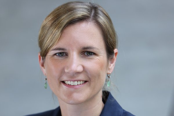 Portrait of Prof. Dr. Larissa Zierow