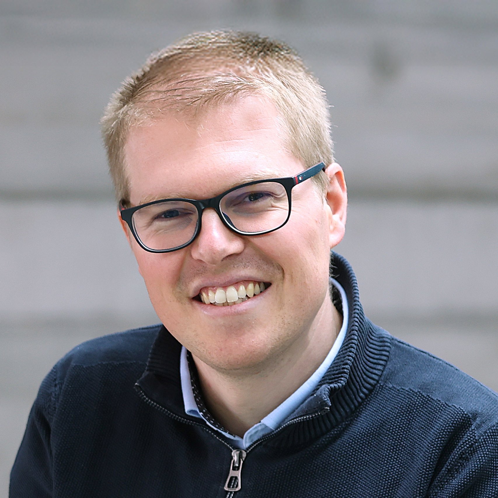 Portrait von Dr. Simon Züfle